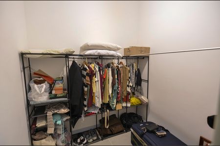 Casa para alugar com 117m², 2 quartos e 1 vaga Casa para alugar com 117m², 2 quartos e 1 vagaCloset da Suíte