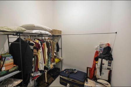 Casa para alugar com 117m², 2 quartos e 1 vaga Casa para alugar com 117m², 2 quartos e 1 vagaCloset da Suíte