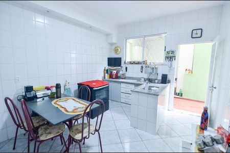 Casa para alugar com 117m², 2 quartos e 1 vaga Casa para alugar com 117m², 2 quartos e 1 vagaCozinha