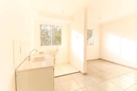 Apartamento para alugar com 47m², 2 quartos e sem vaga Apartamento para alugar com 47m², 2 quartos e sem vagaSala/Cozinha