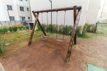 Apartamento para alugar com 47m², 2 quartos e sem vaga Apartamento para alugar com 47m², 2 quartos e sem vagaÁrea comum - Playground