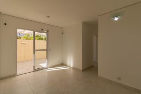 Sala de apartamento para alugar com 3 quartos, 96m² em Vila Rosalia, Guarulhos