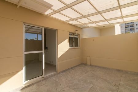 Apartamento para alugar com 96m², 3 quartos e 1 vaga Apartamento para alugar com 96m², 3 quartos e 1 vagaQuintal