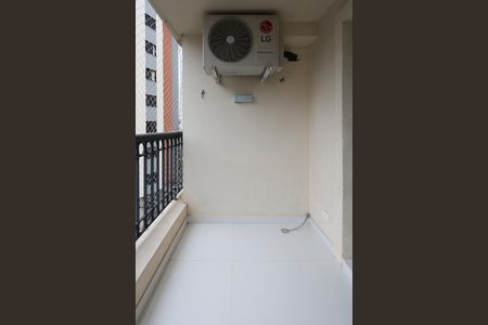Apartamento à venda com 100m², 3 quartos e 2 vagas Apartamento à venda com 100m², 3 quartos e 2 vagasvaranda