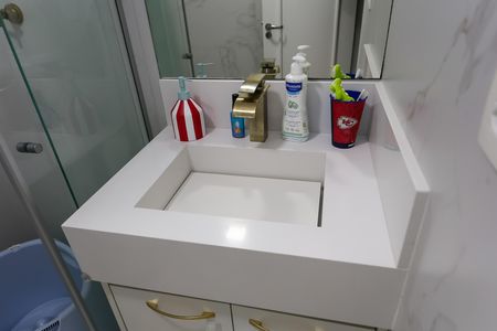 Apartamento à venda com 100m², 3 quartos e 2 vagas Apartamento à venda com 100m², 3 quartos e 2 vagasBanheiro