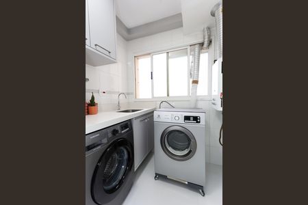 Apartamento à venda com 100m², 3 quartos e 2 vagas Apartamento à venda com 100m², 3 quartos e 2 vagasÁrea de Serviço