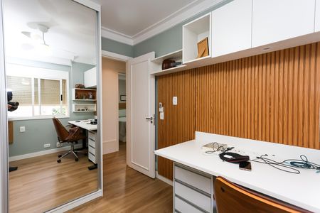Apartamento à venda com 100m², 3 quartos e 2 vagas Apartamento à venda com 100m², 3 quartos e 2 vagasEscritório
