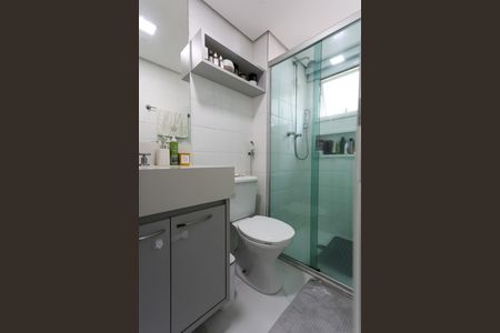 Apartamento à venda com 100m², 3 quartos e 2 vagas Apartamento à venda com 100m², 3 quartos e 2 vagasBanheiro da Suíte