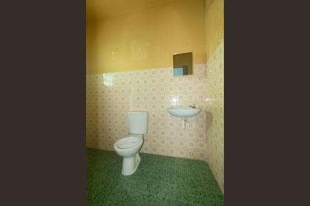 Casa para alugar com 60m², 1 quarto e 1 vaga Casa para alugar com 60m², 1 quarto e 1 vagaBanheiro