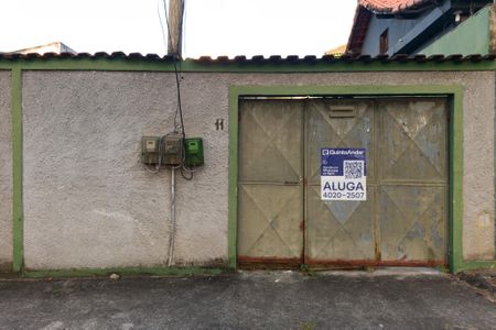 Casa para alugar com 60m², 2 quartos e 1 vaga Casa para alugar com 60m², 2 quartos e 1 vagaFachada