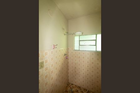 Casa para alugar com 60m², 2 quartos e 1 vaga Casa para alugar com 60m², 2 quartos e 1 vagaBanheiro