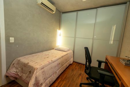 Apartamento à venda com 98m², 3 quartos e 2 vagasQUARTO 2