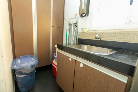 Apartamento à venda com 98m², 3 quartos e 2 vagasÁREA DE SERVIÇO