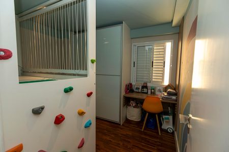 Apartamento à venda com 98m², 3 quartos e 2 vagasQUARTO 3