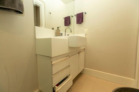Apartamento à venda com 98m², 3 quartos e 2 vagasBANHEIRO SUITE