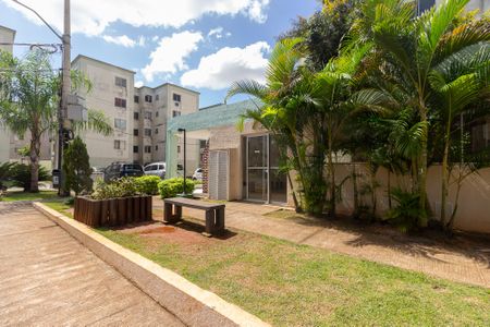 Apartamento para alugar com 50m², 2 quartos e 1 vaga Apartamento para alugar com 50m², 2 quartos e 1 vagaÁrea comum - Salão de festas