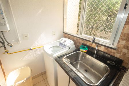 Apartamento para alugar com 50m², 2 quartos e 1 vaga Apartamento para alugar com 50m², 2 quartos e 1 vagaCozinha e Área de Serviço