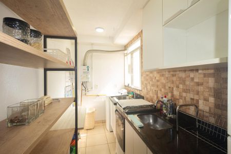 Apartamento para alugar com 50m², 2 quartos e 1 vaga Apartamento para alugar com 50m², 2 quartos e 1 vagaCozinha e Área de Serviço