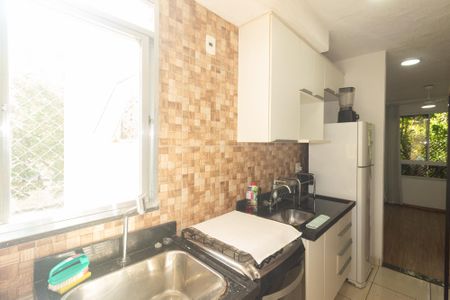 Apartamento para alugar com 50m², 2 quartos e 1 vaga Apartamento para alugar com 50m², 2 quartos e 1 vagaCozinha e Área de Serviço