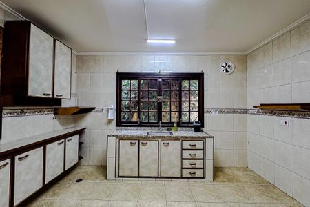 Casa para alugar com 380m², 3 quartos e 2 vagas Casa para alugar com 380m², 3 quartos e 2 vagasCozinha