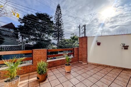 Casa para alugar com 380m², 3 quartos e 2 vagas Casa para alugar com 380m², 3 quartos e 2 vagasVaranda da Sala