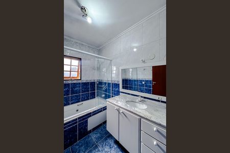 Casa para alugar com 380m², 3 quartos e 2 vagas Casa para alugar com 380m², 3 quartos e 2 vagasBanheiro da Suíte