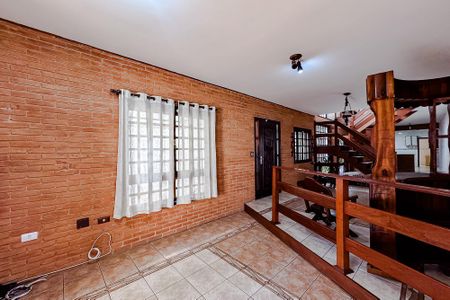 Casa para alugar com 380m², 3 quartos e 2 vagas Casa para alugar com 380m², 3 quartos e 2 vagasSala