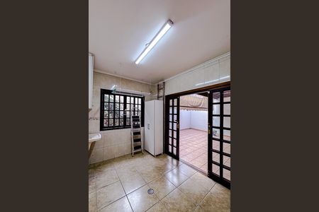 Casa para alugar com 380m², 3 quartos e 2 vagas Casa para alugar com 380m², 3 quartos e 2 vagasÁrea de Serviço
