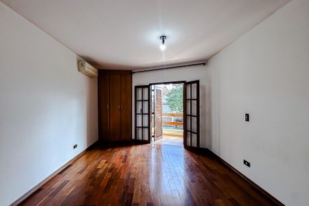 Casa para alugar com 380m², 3 quartos e 2 vagas Casa para alugar com 380m², 3 quartos e 2 vagasQuarto 1 - Suíte