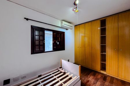 Casa para alugar com 380m², 3 quartos e 2 vagas Casa para alugar com 380m², 3 quartos e 2 vagasQuarto 2