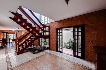 Casa para alugar com 380m², 3 quartos e 2 vagas Casa para alugar com 380m², 3 quartos e 2 vagasSala