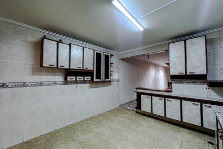 Casa para alugar com 380m², 3 quartos e 2 vagas Casa para alugar com 380m², 3 quartos e 2 vagasCozinha