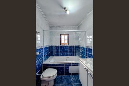 Casa para alugar com 380m², 3 quartos e 2 vagas Casa para alugar com 380m², 3 quartos e 2 vagasBanheiro da Suíte
