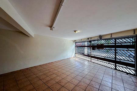 Casa para alugar com 380m², 3 quartos e 2 vagas Casa para alugar com 380m², 3 quartos e 2 vagasGaragem