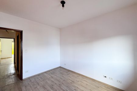 Casa para alugar com 100m², 2 quartos e 2 vagasQuarto 2
