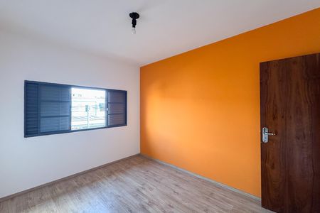Casa para alugar com 100m², 2 quartos e 2 vagasQuarto 2