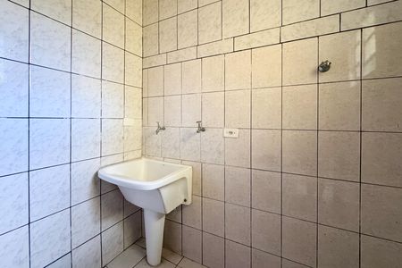 Casa para alugar com 100m², 2 quartos e 2 vagasÁrea de Serviço