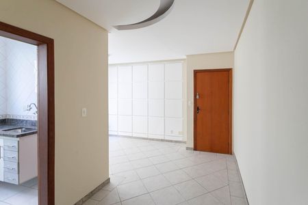 Apartamento à venda com 77m², 2 quartos e 1 vaga Apartamento à venda com 77m², 2 quartos e 1 vagaSala