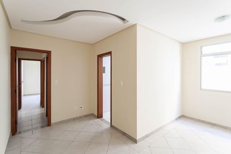 Apartamento à venda com 77m², 2 quartos e 1 vaga Apartamento à venda com 77m², 2 quartos e 1 vagaSala