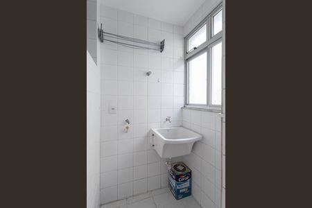 Apartamento à venda com 77m², 2 quartos e 1 vaga Apartamento à venda com 77m², 2 quartos e 1 vagaÁrea de serviço