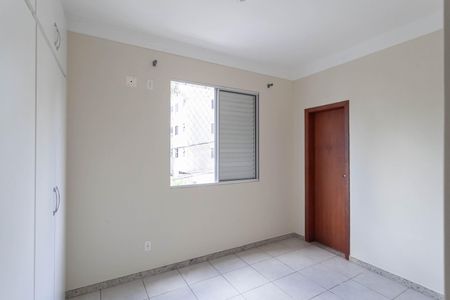 Apartamento à venda com 77m², 2 quartos e 1 vaga Apartamento à venda com 77m², 2 quartos e 1 vagaSuíte