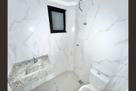 Apartamento à venda com 38m², 2 quartos e sem vaga Apartamento à venda com 38m², 2 quartos e sem vagaBanheiro