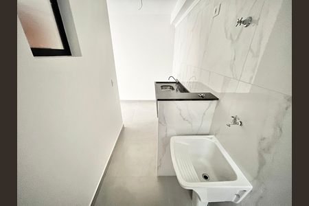 Apartamento à venda com 38m², 2 quartos e sem vaga Apartamento à venda com 38m², 2 quartos e sem vagaCozinha e Área de Serviço