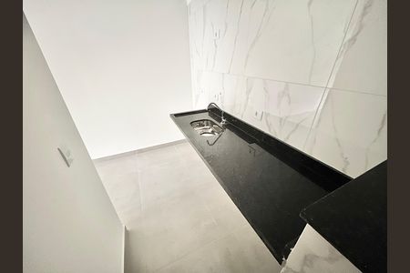 Apartamento à venda com 38m², 2 quartos e sem vaga Apartamento à venda com 38m², 2 quartos e sem vagaCozinha e Área de Serviço