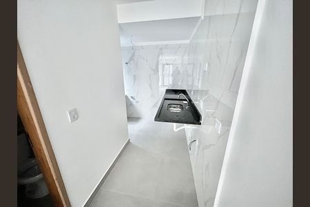 Apartamento à venda com 45m², 2 quartos e 1 vaga Apartamento à venda com 45m², 2 quartos e 1 vagaCozinha e Área de Serviço