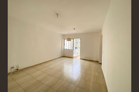 Apartamento para alugar com 105m², 3 quartos e 1 vaga
