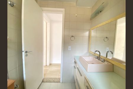 Apartamento para alugar com 105m², 3 quartos e 1 vaga