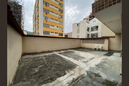 Apartamento para alugar com 105m², 3 quartos e 1 vaga