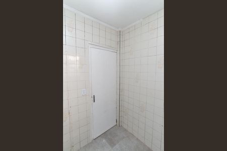 Apartamento à venda com 77m², 2 quartos e sem vaga Apartamento à venda com 77m², 2 quartos e sem vagaBanheiro