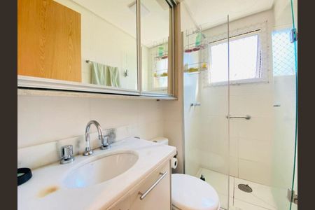 Apartamento à venda com 62m², 2 quartos e 2 vagas Apartamento à venda com 62m², 2 quartos e 2 vagasBanheiro